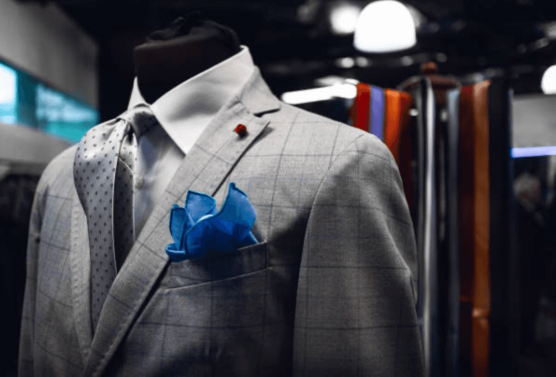 Premium tailored suit showcasing Federico Ciro's exceptional fabric quality and Italian-inspired craftsmanship